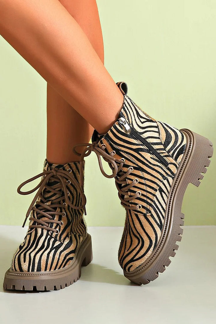 ANFIBI CON STAMPA ZEBRA E LACCI