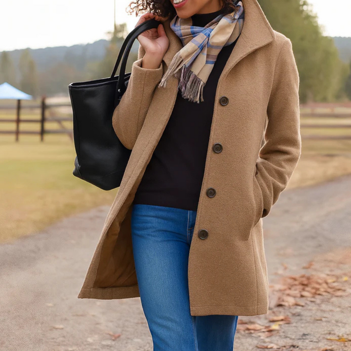 Lyzia – Le manteau classique pour les journées fraîches