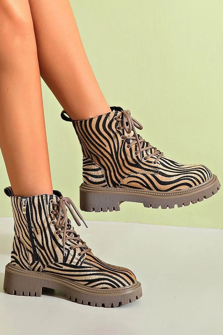 ANFIBI CON STAMPA ZEBRA E LACCI