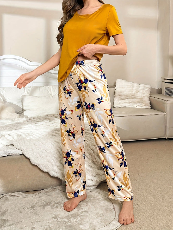 Comfortable Mustard Pajamas for Women with Floral Print Short Sleeve Two Piece