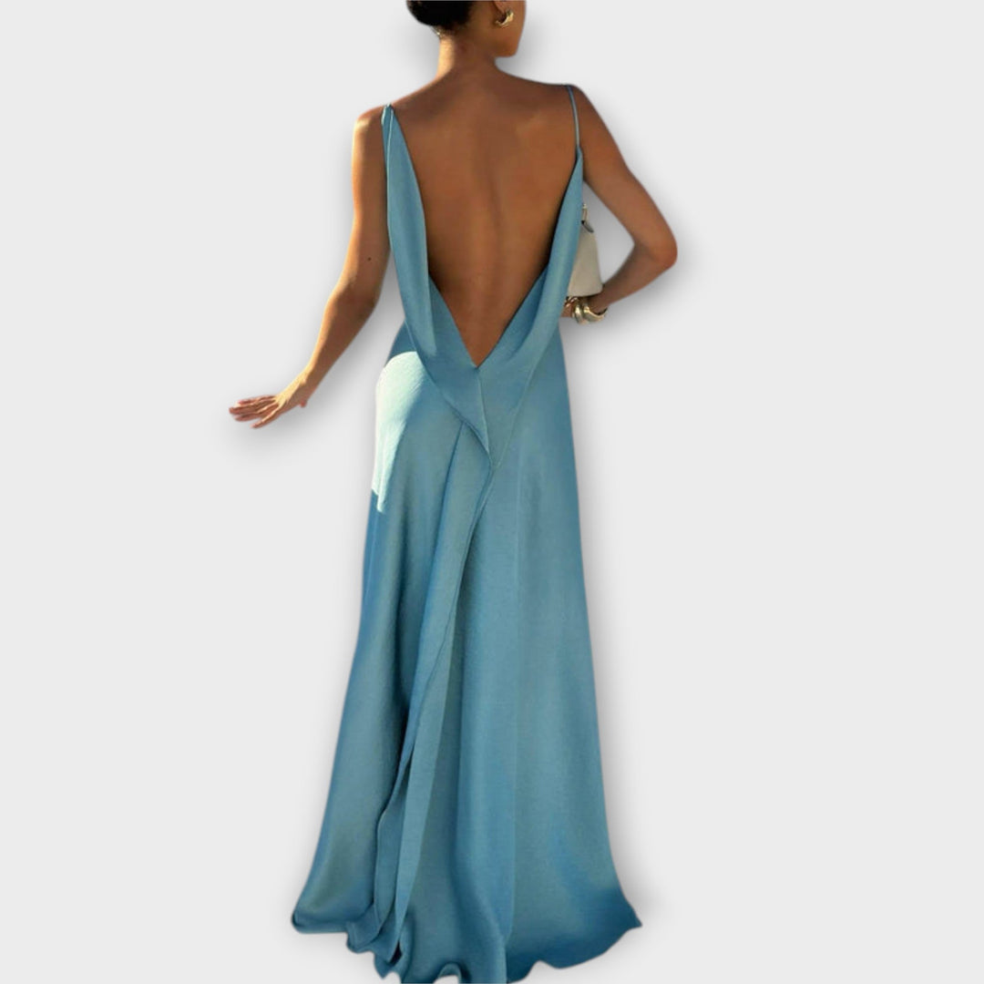 Hallie - Abito lungo chic in raso con spacco alto