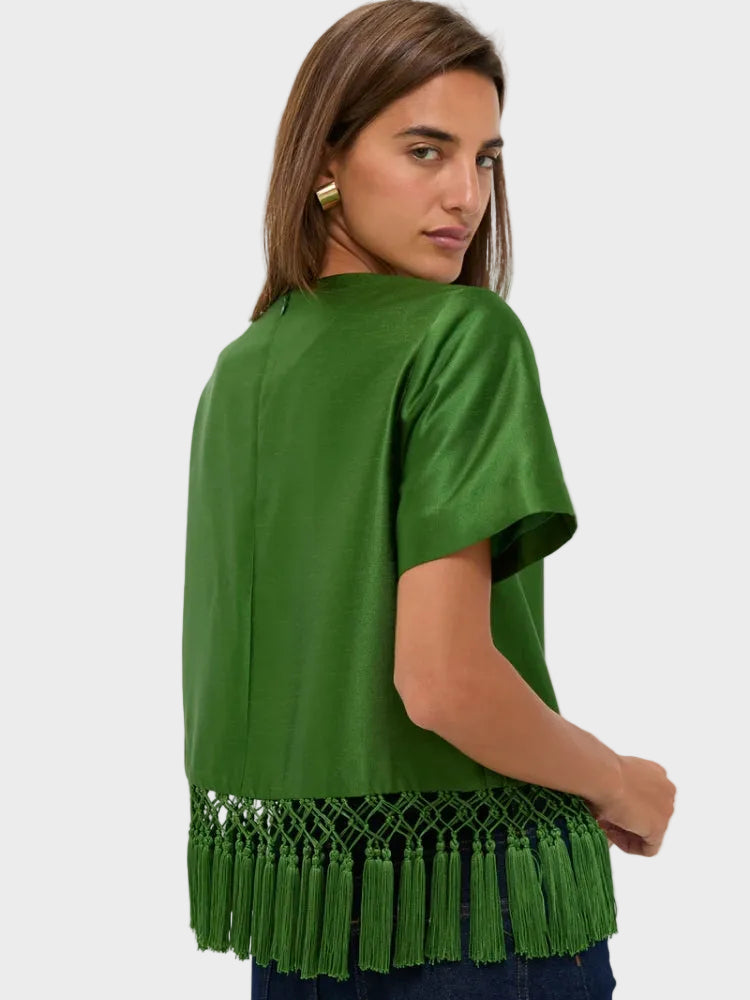 Rylie | Top in raso verde con frange