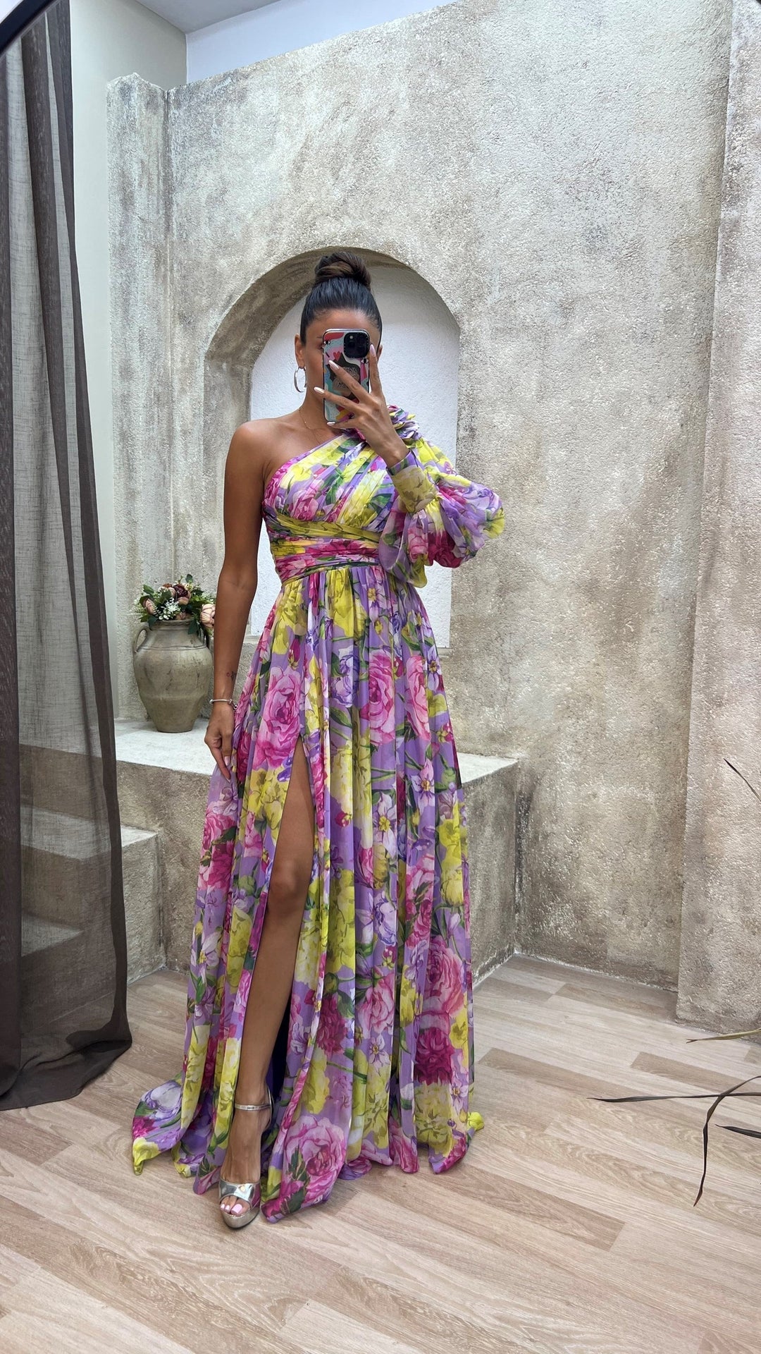 Kaia – Timeless Draped Dress