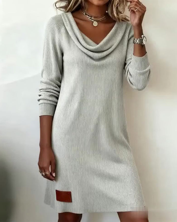 Celine | Abito Casual a Maniche Lunghe e Collo Alto