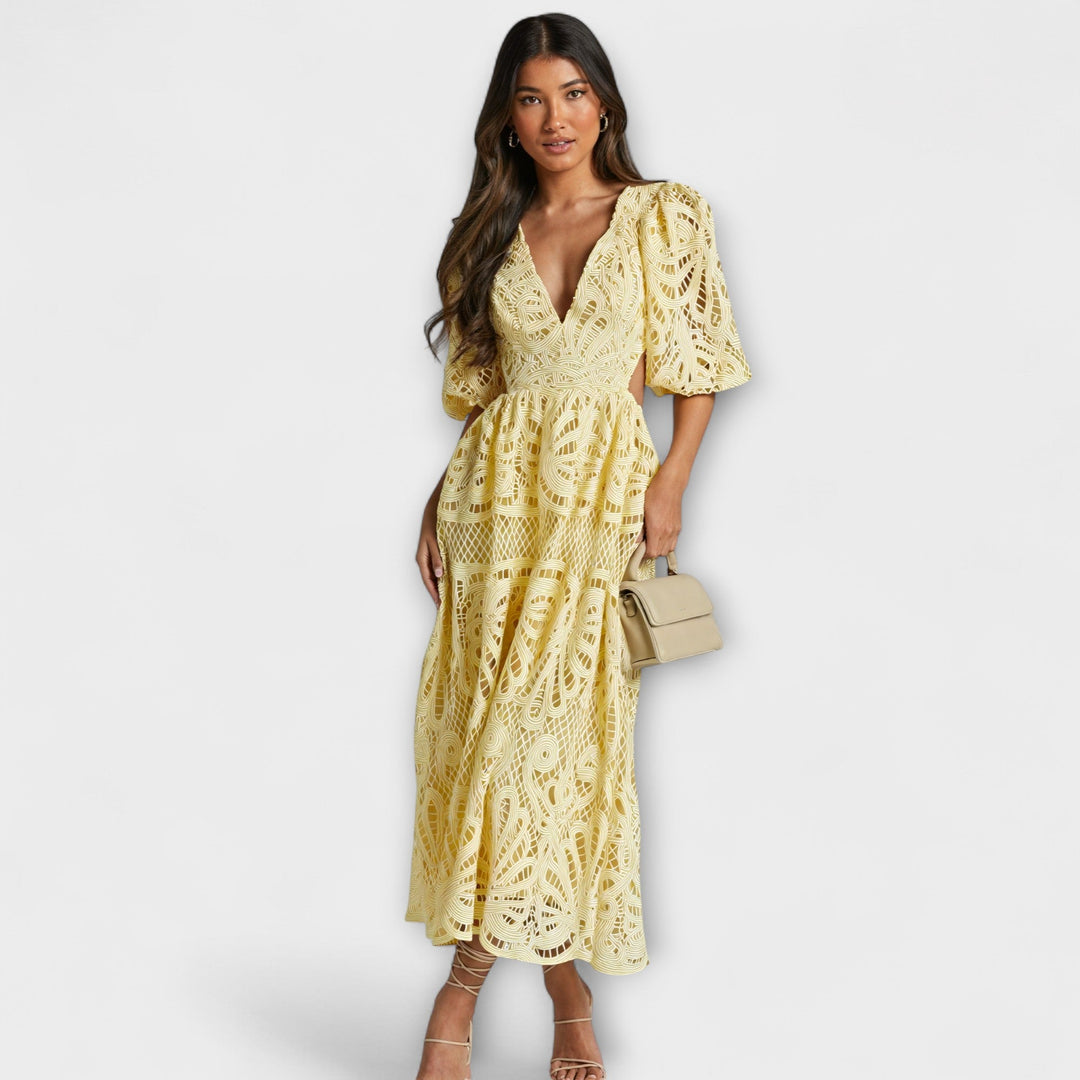 Elegant Dress with Delicate Details