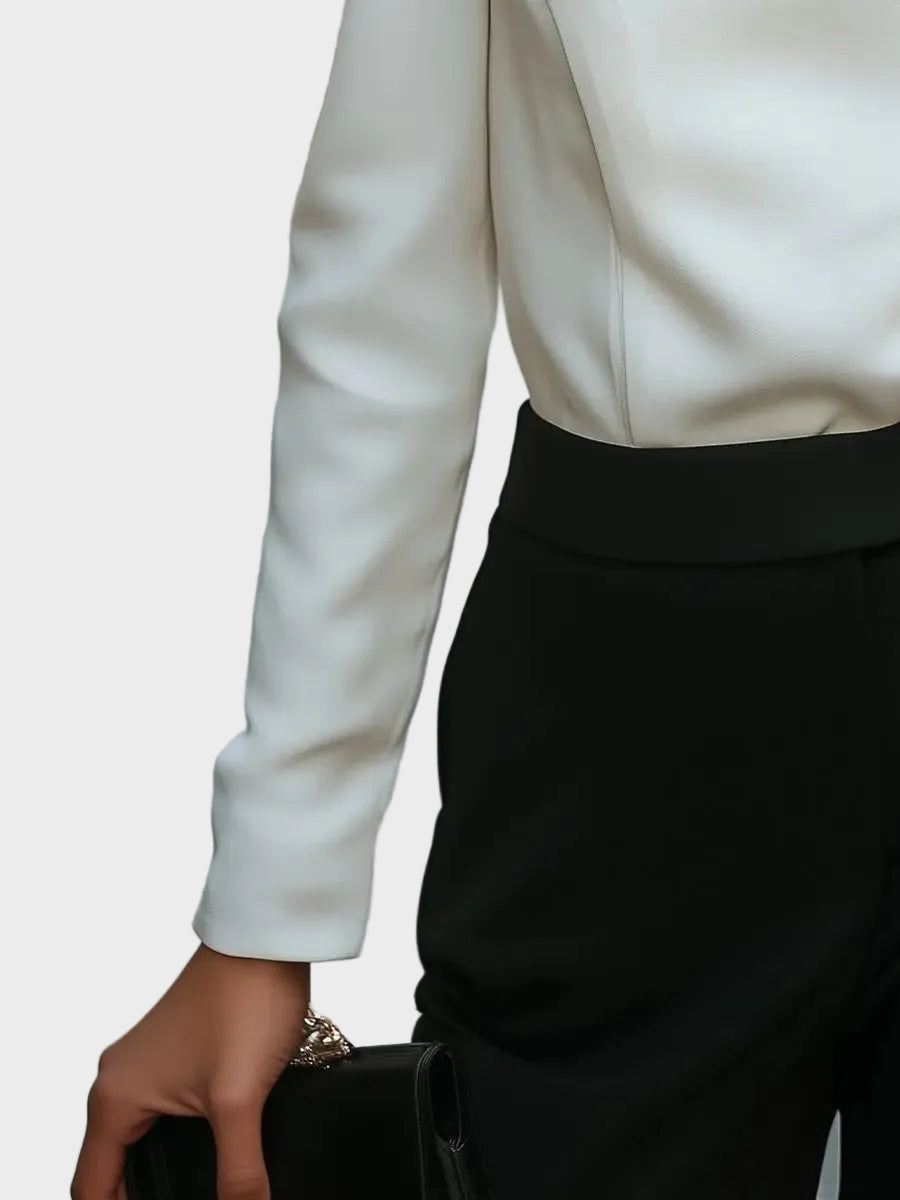 Hira| Haut blanc asymétrique boutonné sur le devant - Blouse
