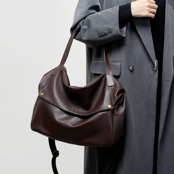 Adriani | Borsa minimalista morbida in vera pelle per tutti i giorni