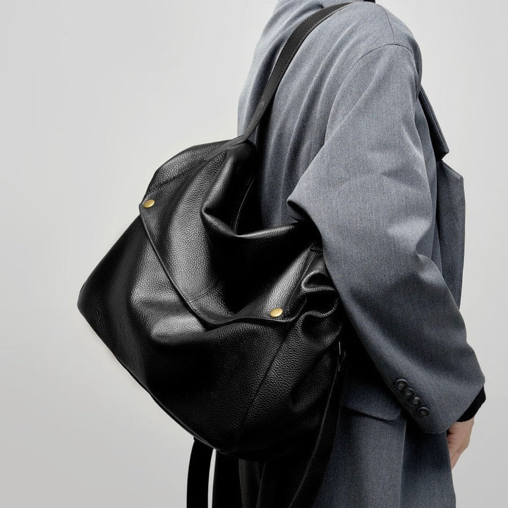 Adriani | Borsa minimalista morbida in vera pelle per tutti i giorni