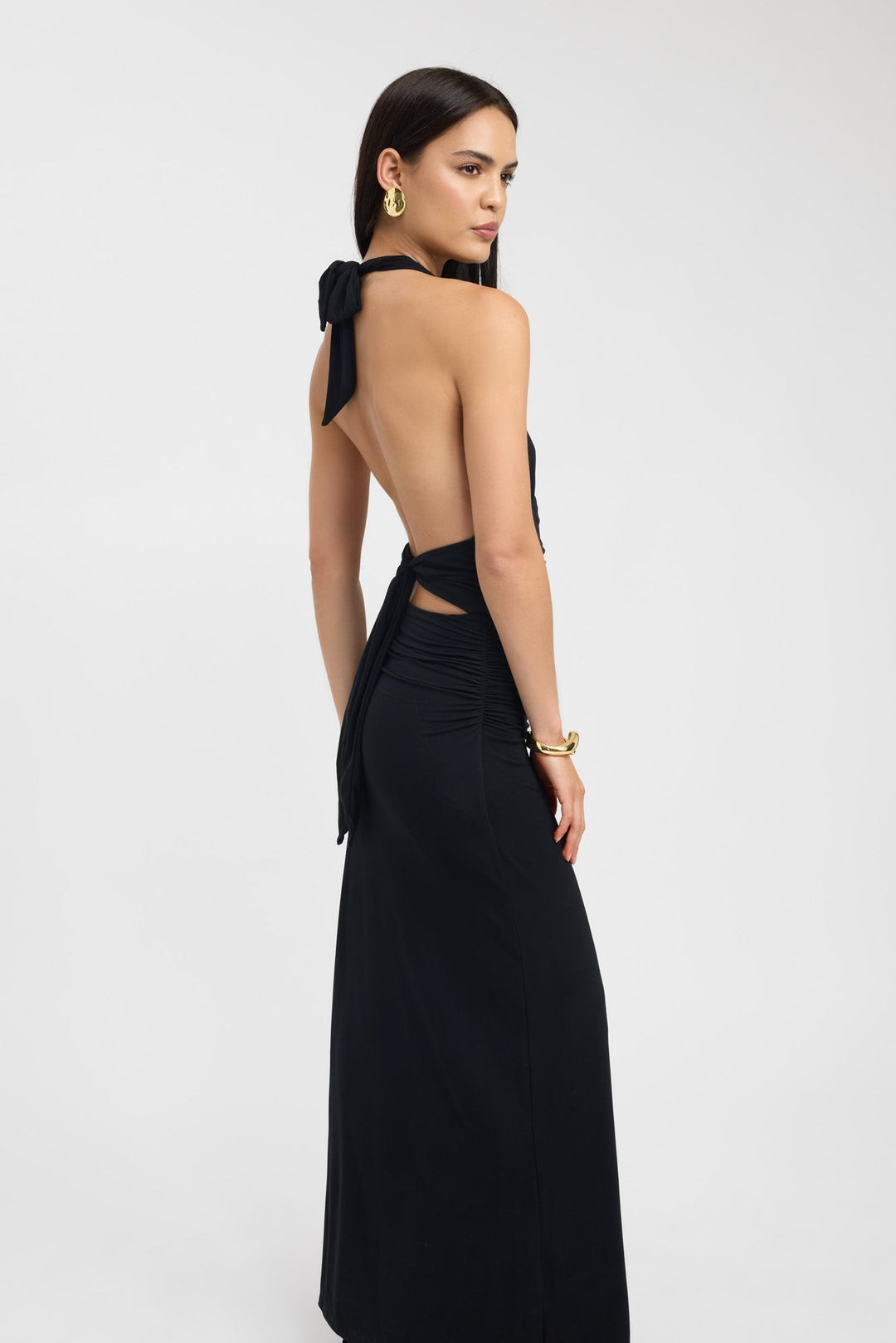 Sariah - Robe longue élégante à col montant