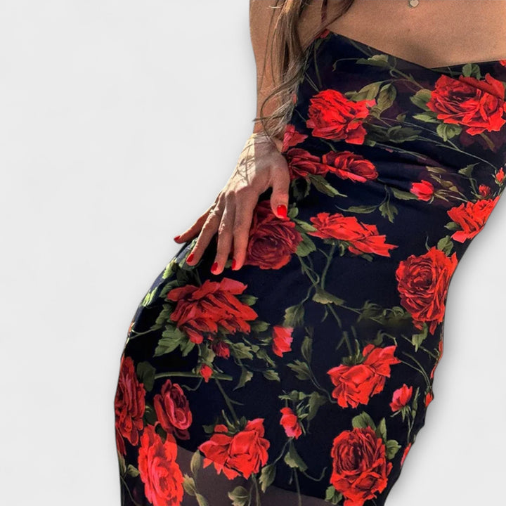 Robe moulante à fines bretelles à motif floral