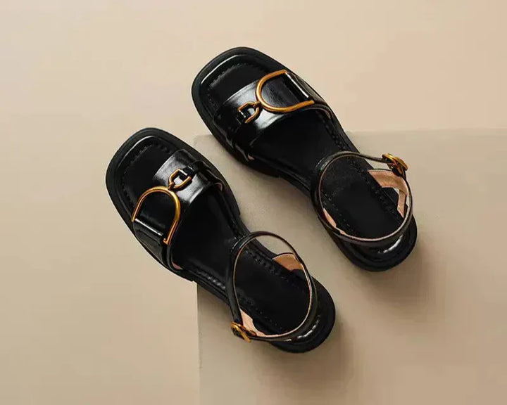 Amara | Sandali bassi con fibbie™