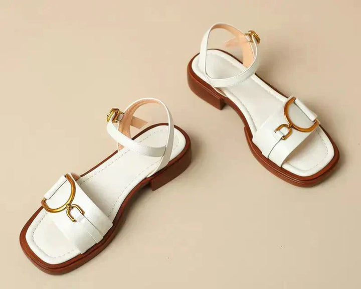 Amara | Sandali bassi con fibbie™
