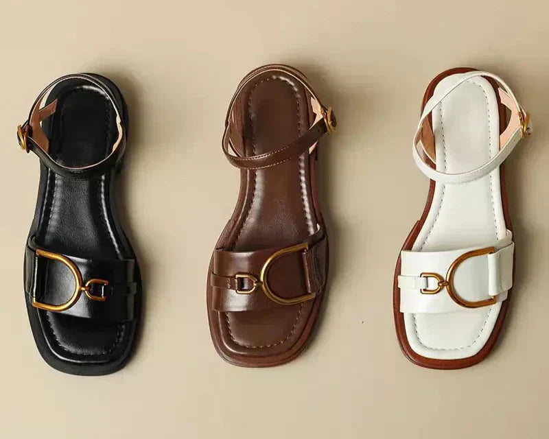 Amara | Sandali bassi con fibbie™