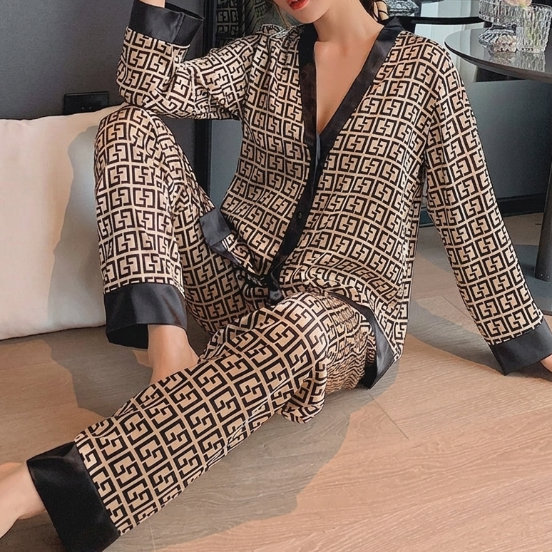 Elegant Geometric Print Pajama Set for Women with V Neck Long Sleeve Satin Trim Two Piece Style