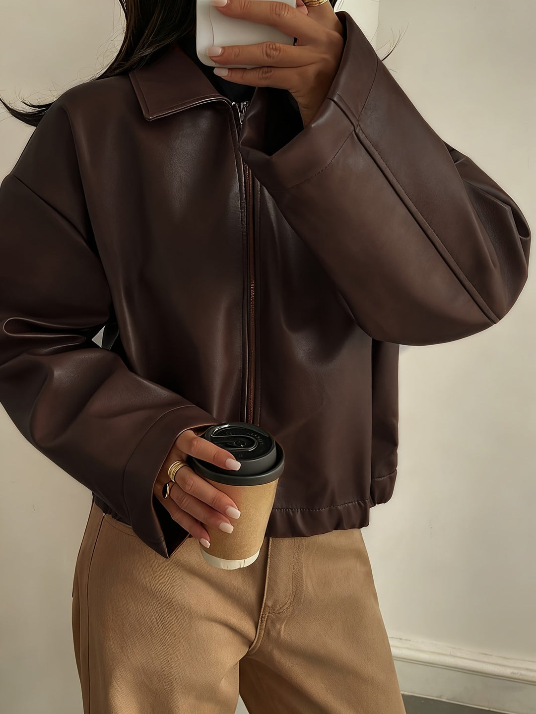 Elegant Brown Leather Jacket for Women with Collar Zip Front Cropped Style