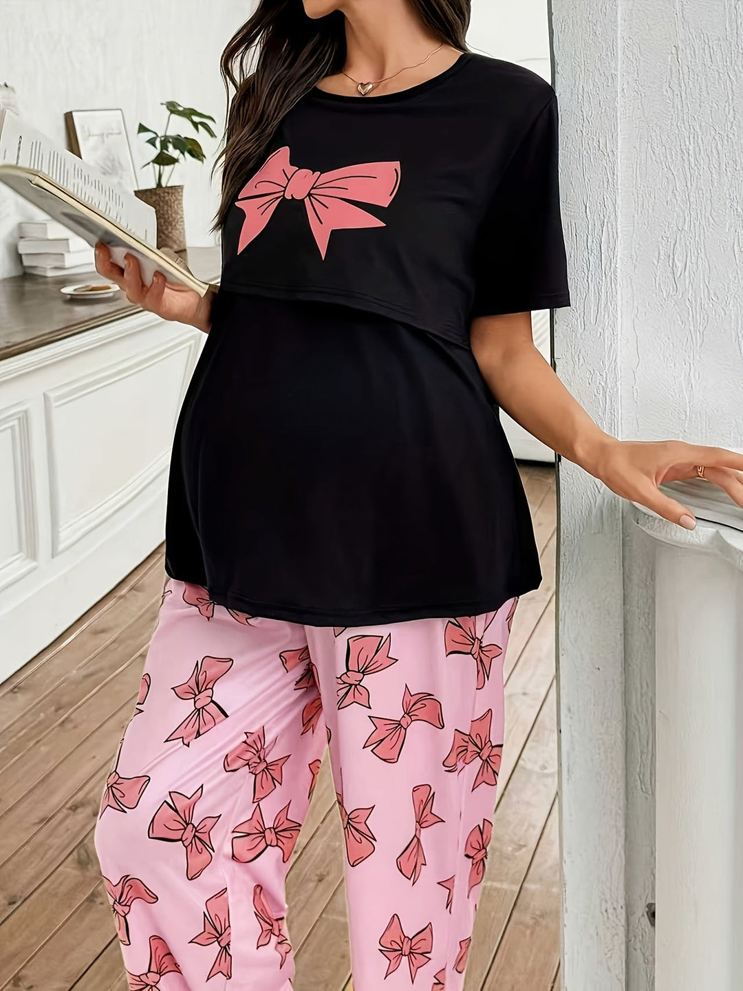 Comfortable Bow Print Maternity Pajama Set for Women with Round Neck Short Sleeve Wide Leg Two Piece Style