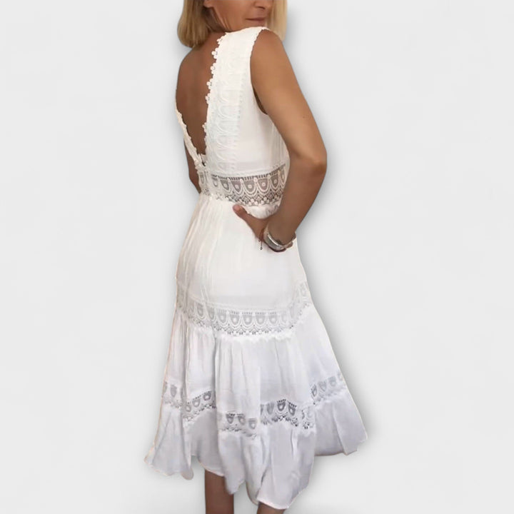 Aurélie - Robe élégante en dentelle à col en V