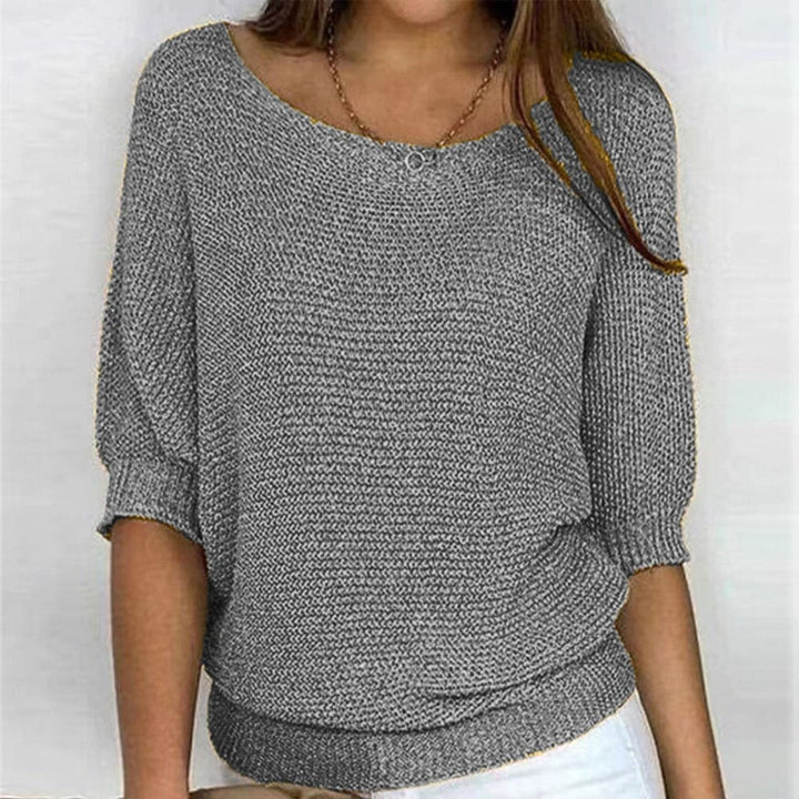 Comfortable Knit Sweater for Women with Round Neck Short Sleeve Relaxed Casual Style