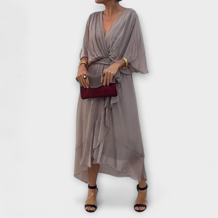 Amoura — Vestito in Chiffon con Scollo a V