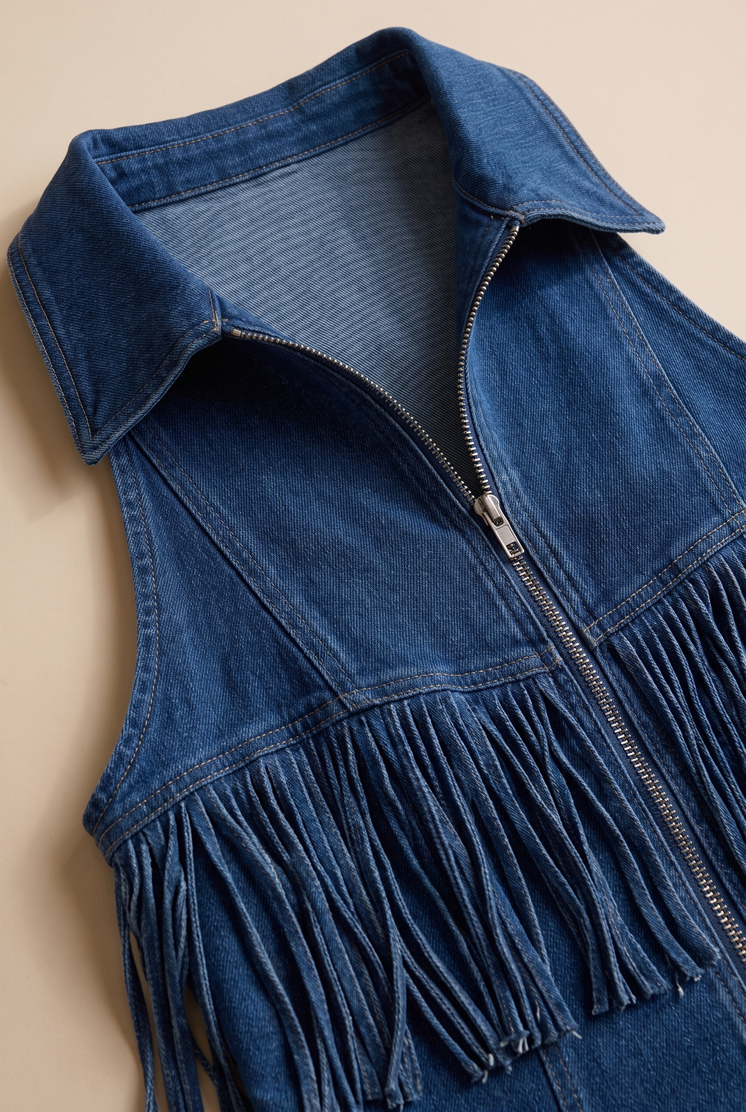 Zinia Denim Tassel Mini - dark blue detail