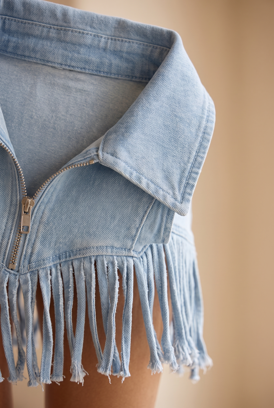 Zinia Denim Tassel Mini - light blue detail