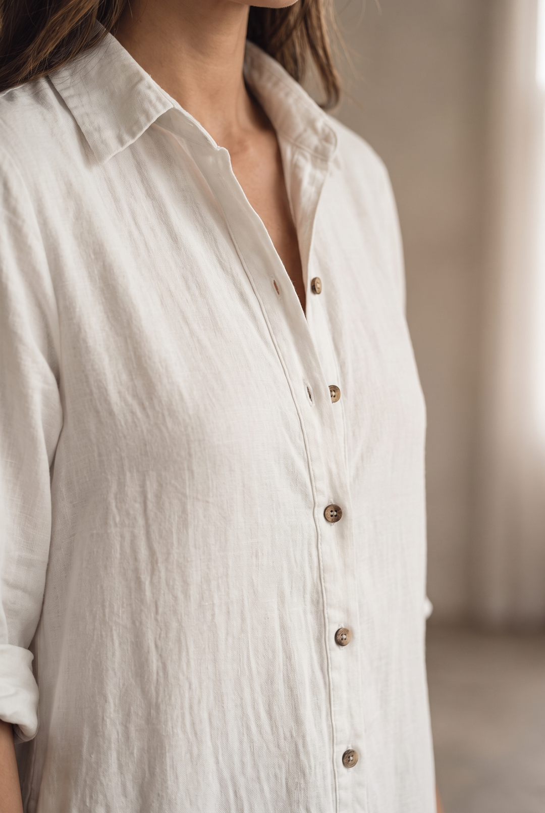 Delilah - White detail