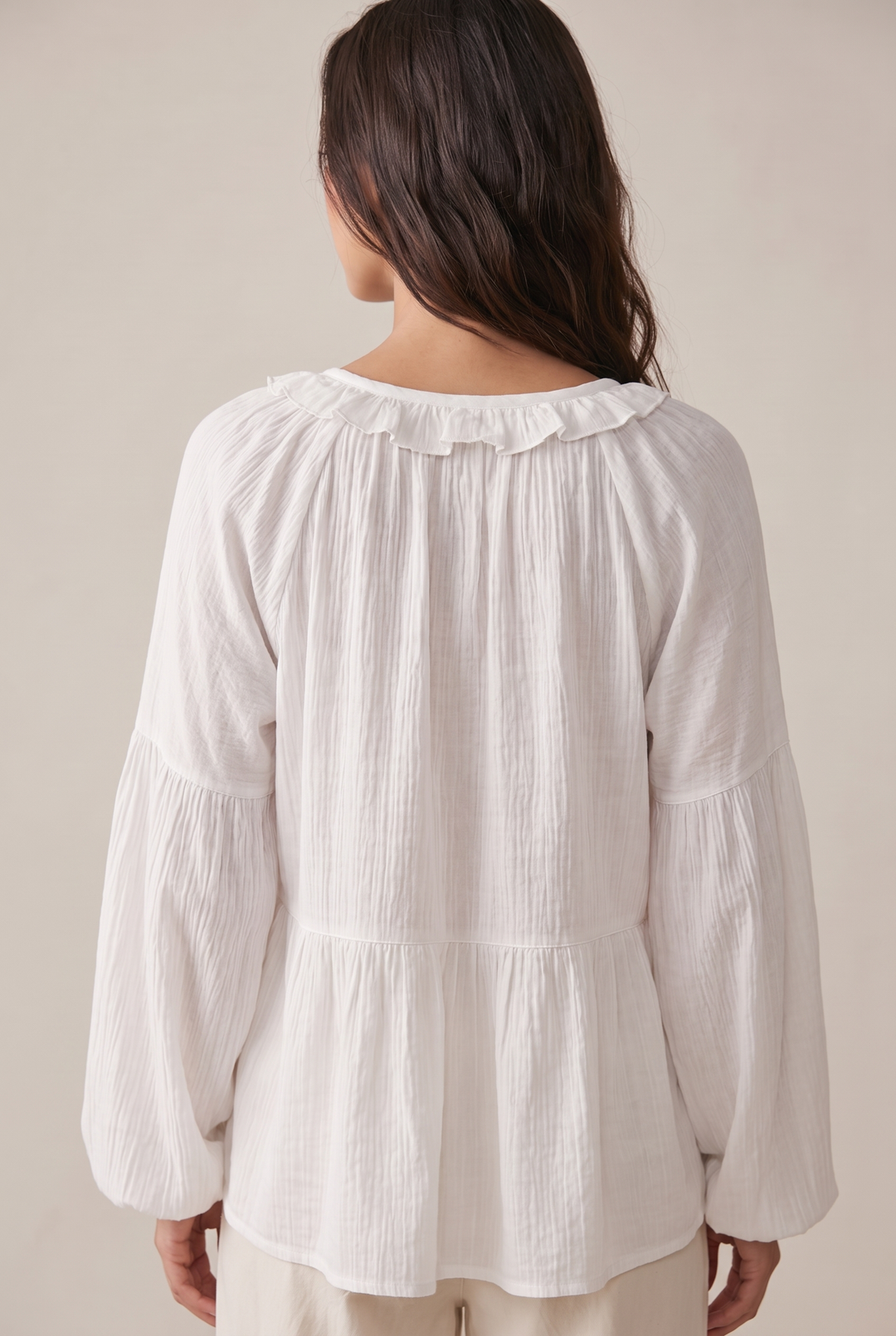 Airy - White back