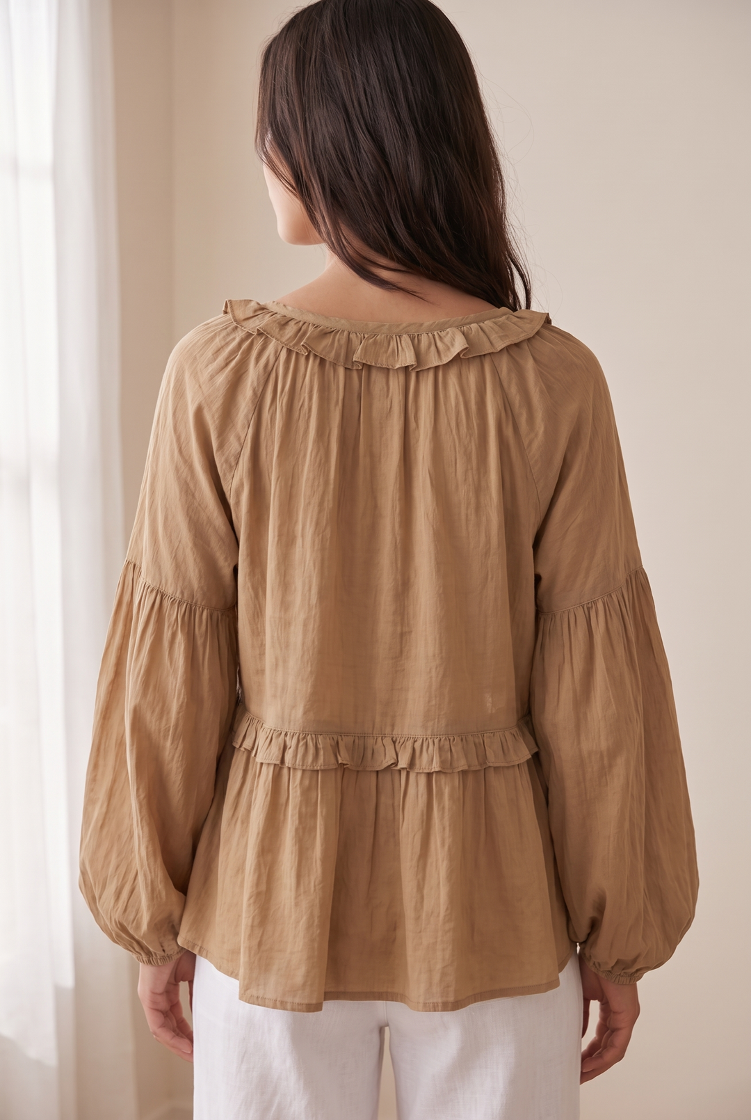 Airy - Khaki back