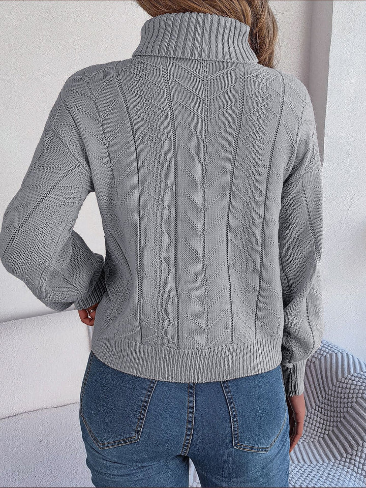 Effortless Sweatshirt for Women with Turtleneck Cable Knit Long Sleeve Style