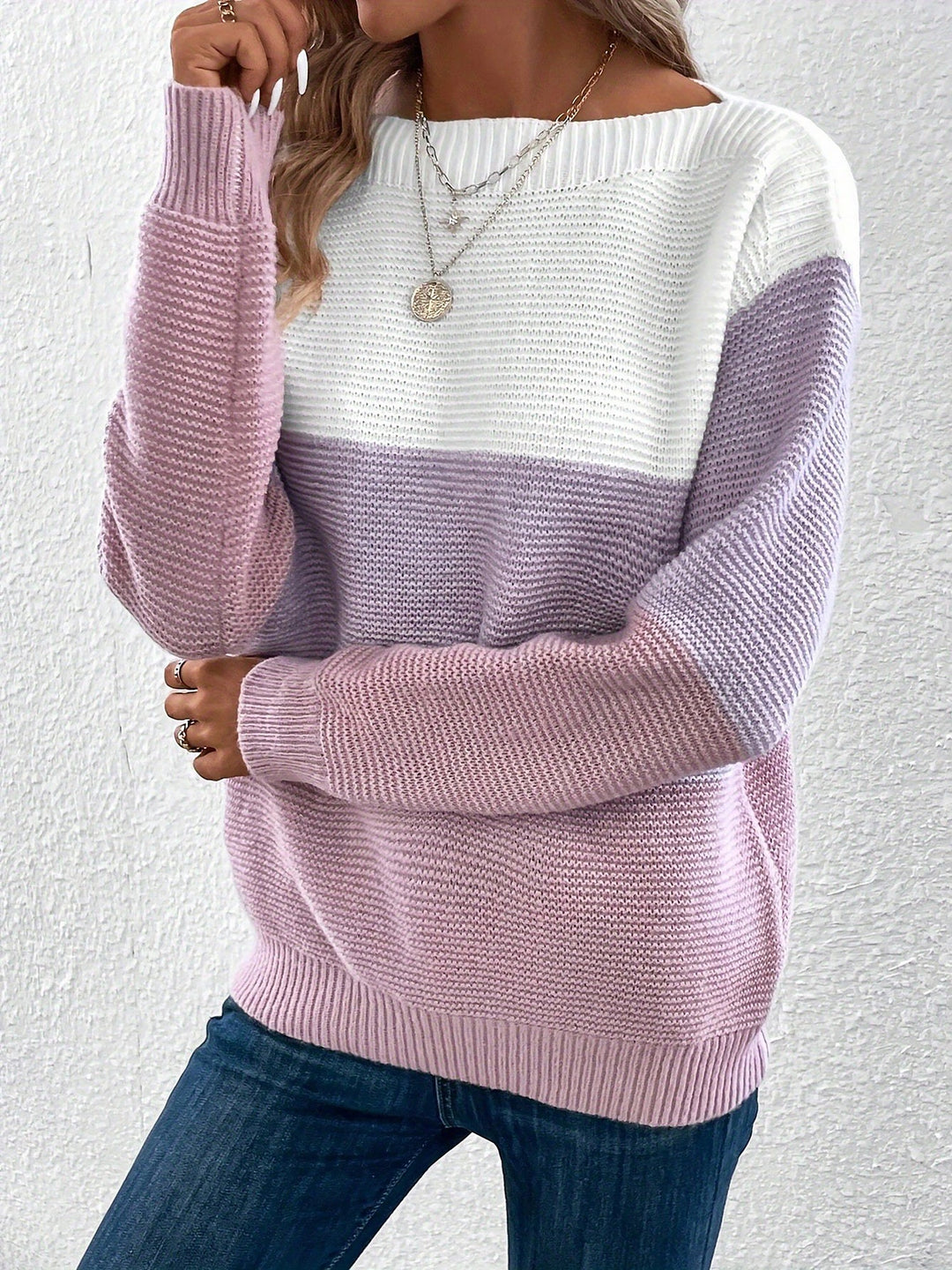 Effortless Sweatshirt for Women with Color Block Crewneck Long Sleeve Knit Style