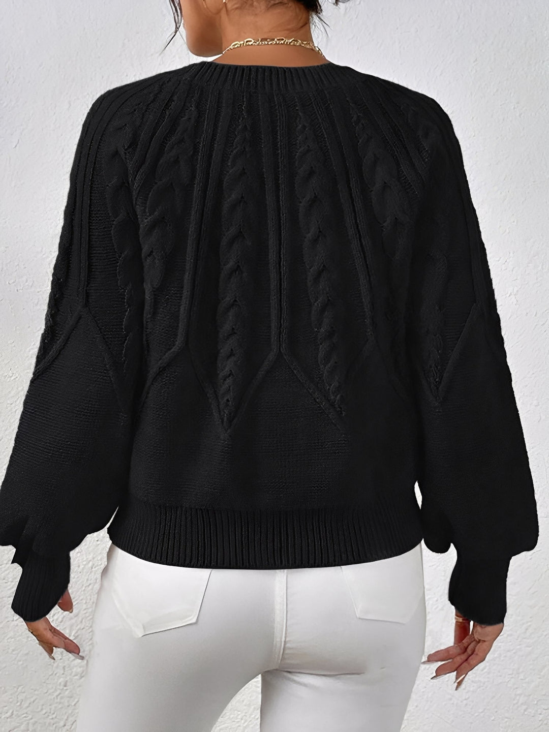 Comfortable Cable Knit Sweater for Women with V Neck Balloon Sleeve Oversized Style